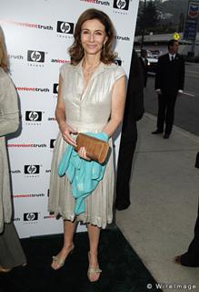 Mary Steenburgen feet photo 3
