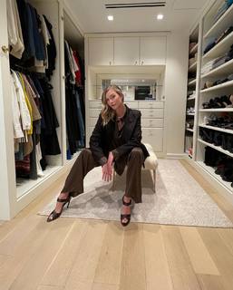 Karlie Kloss feet photo thumbnail