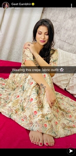 Geet Gambhir feet photo 3