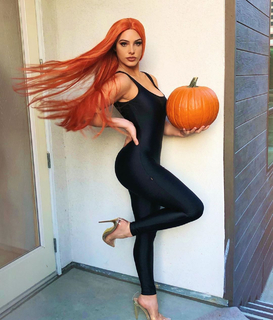 Lele Pons feet photo thumbnail