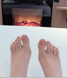 Isa Pes feet photo thumbnail