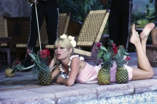 Brigitte Bardot feet photo thumbnail