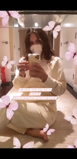Katharine McPhee feet photo thumbnail