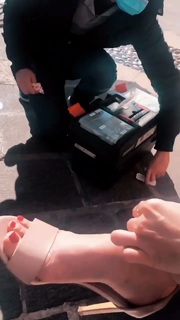 Jessica Lowndes feet photo thumbnail