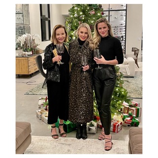 Shantel VanSanten feet photo thumbnail