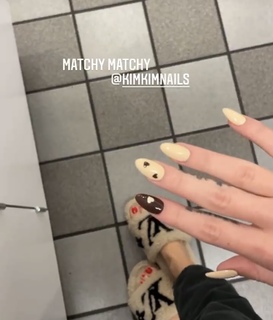 Corinna Kopf feet photo thumbnail