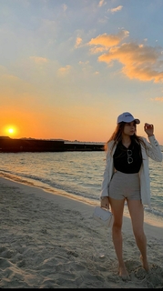 Xenia Tchoumitcheva feet photo thumbnail