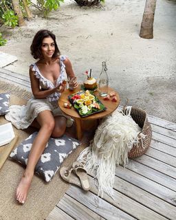 Klaudia Halejcio feet photo thumbnail