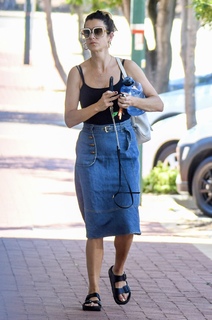 Kate Walsh feet photo thumbnail