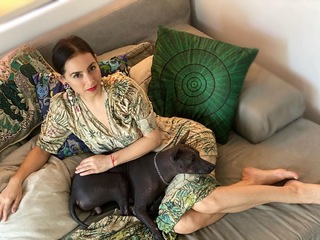 Claudia Lizaldi feet photo thumbnail
