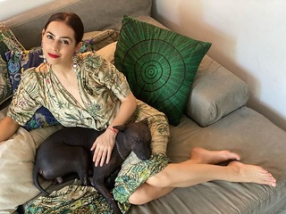 Claudia Lizaldi feet photo thumbnail