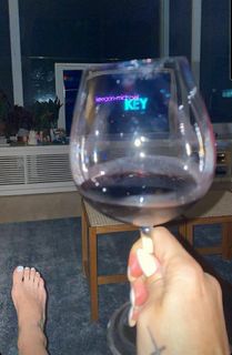 Flávia Alessandra feet photo thumbnail