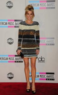 Julie Bowen feet photo thumbnail