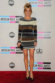 Julie Bowen feet photo thumbnail