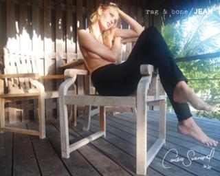 Candice Swanepoel feet photo thumbnail