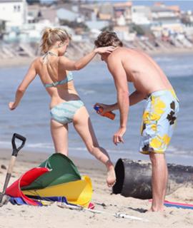 Kristen Bell feet photo thumbnail