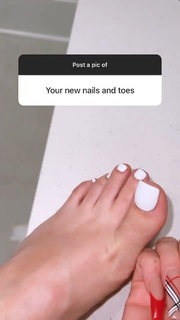 Victoria Waldrip feet photo thumbnail