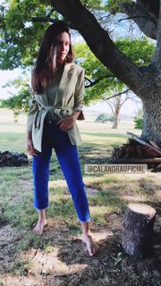 Zaira Nara feet photo thumbnail
