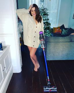 Imogen Thomas feet photo thumbnail