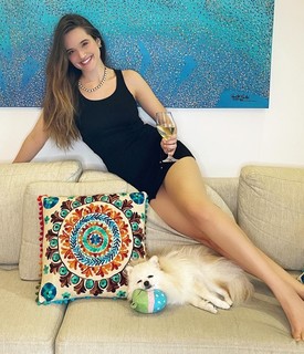 Juliana Paiva feet photo thumbnail