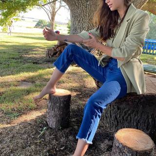 Zaira Nara feet photo thumbnail