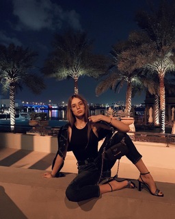 Xenia Tchoumitcheva feet photo thumbnail