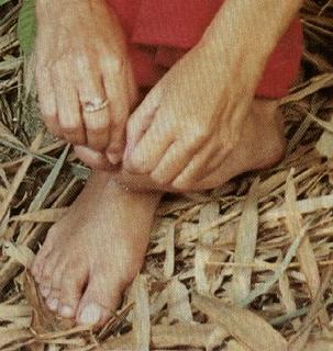 Claudia Ohana feet photo 4