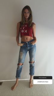 Behati Prinsloo feet photo thumbnail