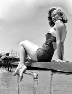 Marilyn Monroe feet photo thumbnail