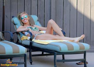 Audrina Patridge feet photo thumbnail