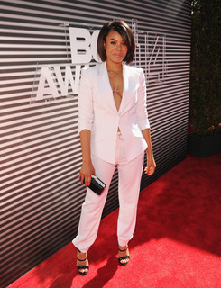 Regina Hall feet photo thumbnail