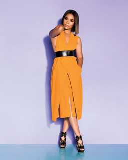 Regina Hall feet photo thumbnail