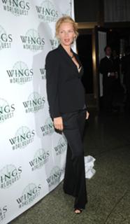 Uma Thurman feet photo thumbnail