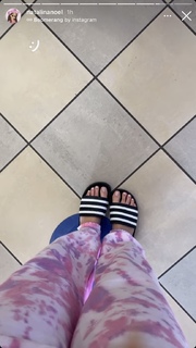Natalie Noel Mariduena feet photo thumbnail