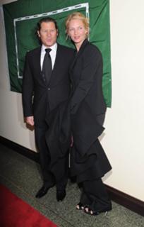 Uma Thurman feet photo thumbnail