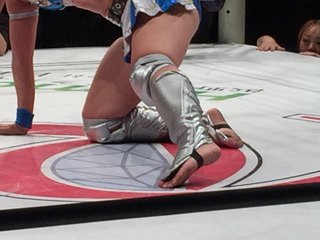 Kanako Urai feet photo thumbnail