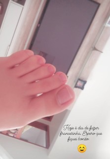 Isa Pes feet photo thumbnail