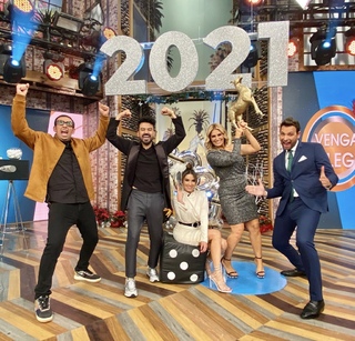 Laura González feet photo thumbnail