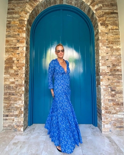 Molly Sims feet photo thumbnail