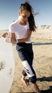 Rachel A. DeMita feet photo thumbnail