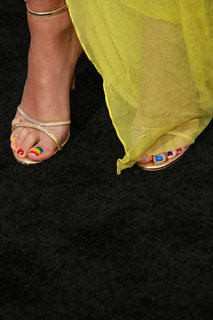 Rita Ora feet photo thumbnail