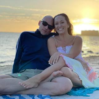 Kino MacGregor feet photo thumbnail