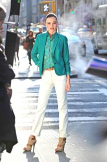 Miranda Kerr feet photo thumbnail