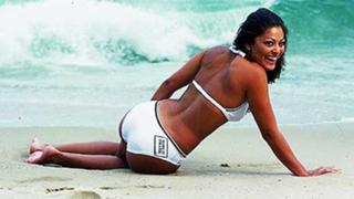 Juliana Paes feet photo thumbnail