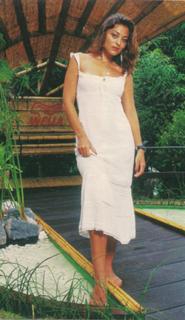 Juliana Paes feet photo thumbnail