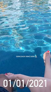 Xenia Tchoumitcheva feet photo thumbnail