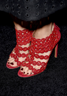 Jamie Chung feet photo thumbnail