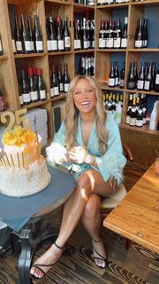 Jilly Anais feet photo thumbnail