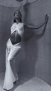 Bruna Marquezine feet photo thumbnail