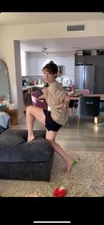 Amanda Cerny feet photo thumbnail
